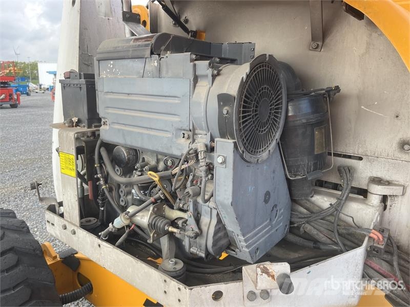 Haulotte HA18PXNT 4WD Diesel Articulating Boom Lift Zglobne dvižne ploščadi
