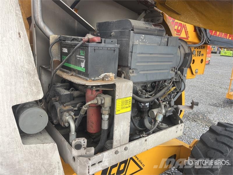 Haulotte HA18PXNT 4WD Diesel Articulating Boom Lift Zglobne dvižne ploščadi