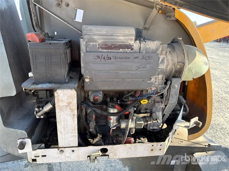 Haulotte HA18SPX Articulating Boom Lift Bomlifte med knækarm