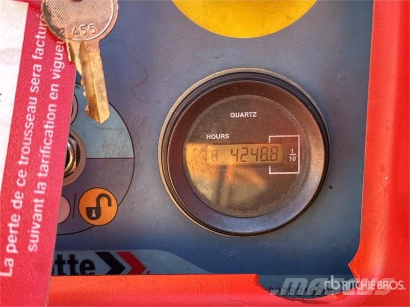 Haulotte HA20PX 4WD Diesel Diesel Nacelle Articulee Articul رافعات سلة مفصلية
