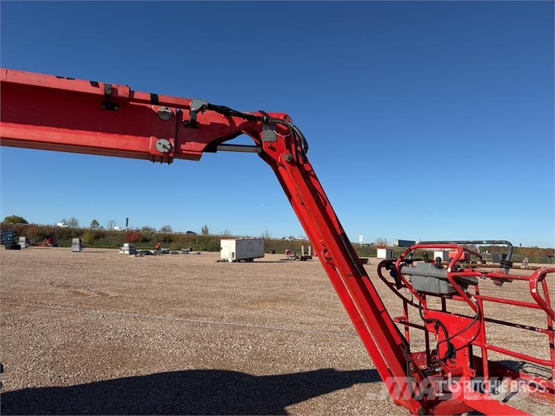 Haulotte HA20PX 4WD Diesel Diesel Nacelle Articulee Articul رافعات سلة مفصلية