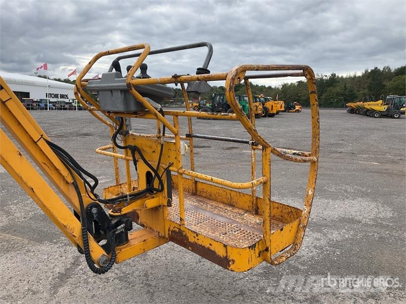 Haulotte HA260PX 4WD Diesel Articulating Boom Lift Gelenkteleskoparbeitsbühnen