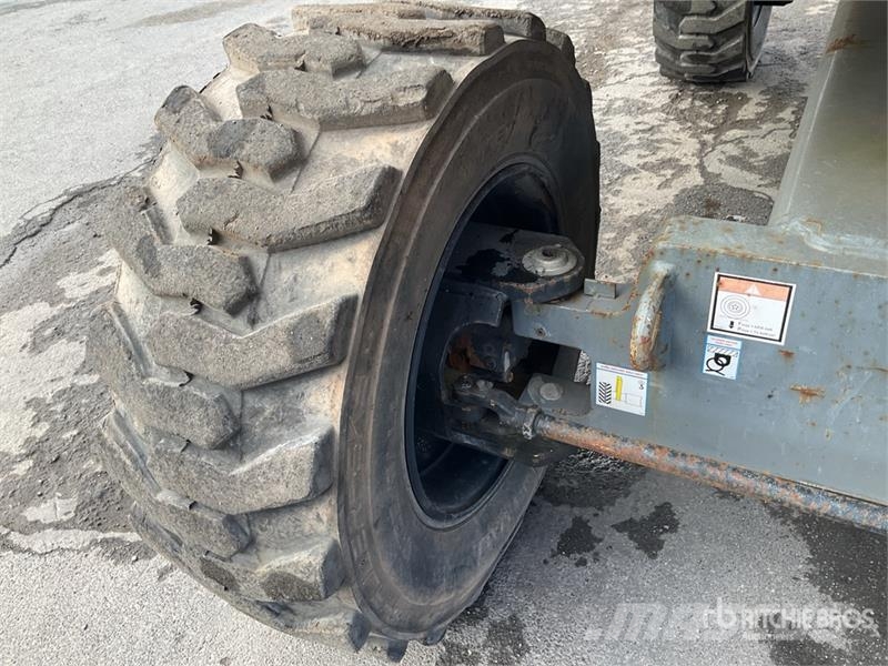 Haulotte HA260PX 4WD Diesel Articulating Boom Lift Articulated boom lifts