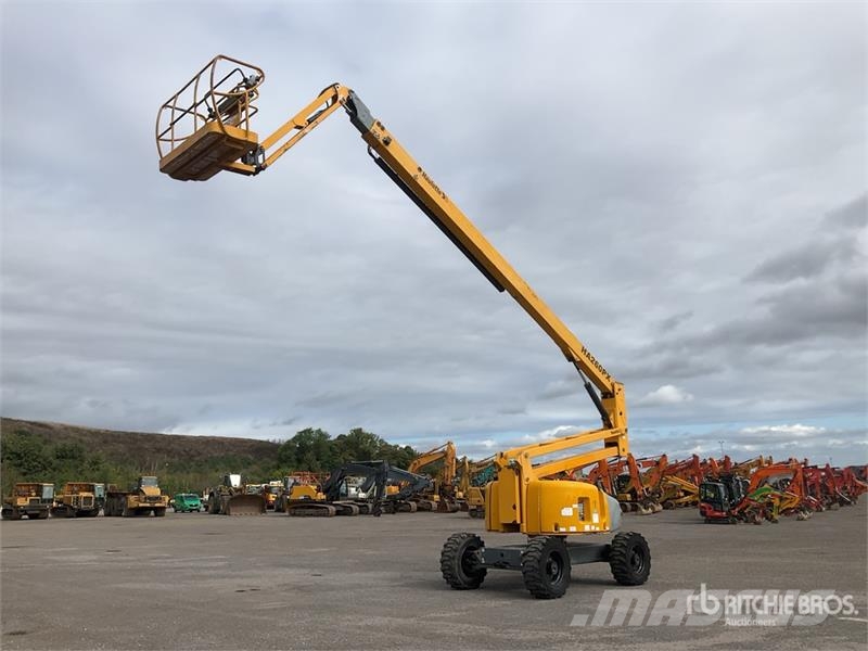 Haulotte HA260PX 4WD Diesel Articulating Boom Lift Articulated boom lifts