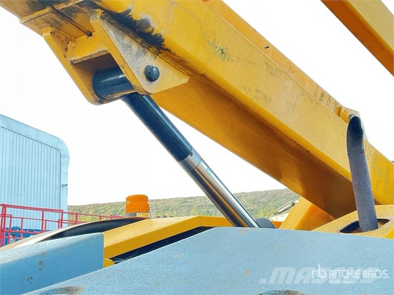 Haulotte HA260PX 4WD Diesel Articulating Boom Lift Knikarmhoogwerkers