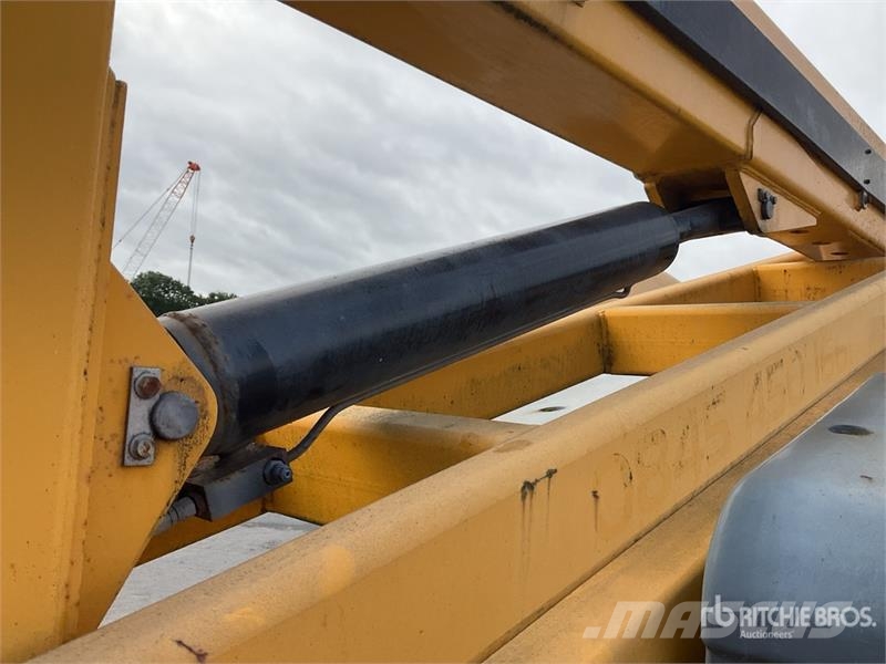 Haulotte HA260PX 4WD Diesel Articulating Boom Lift Articulated boom lifts