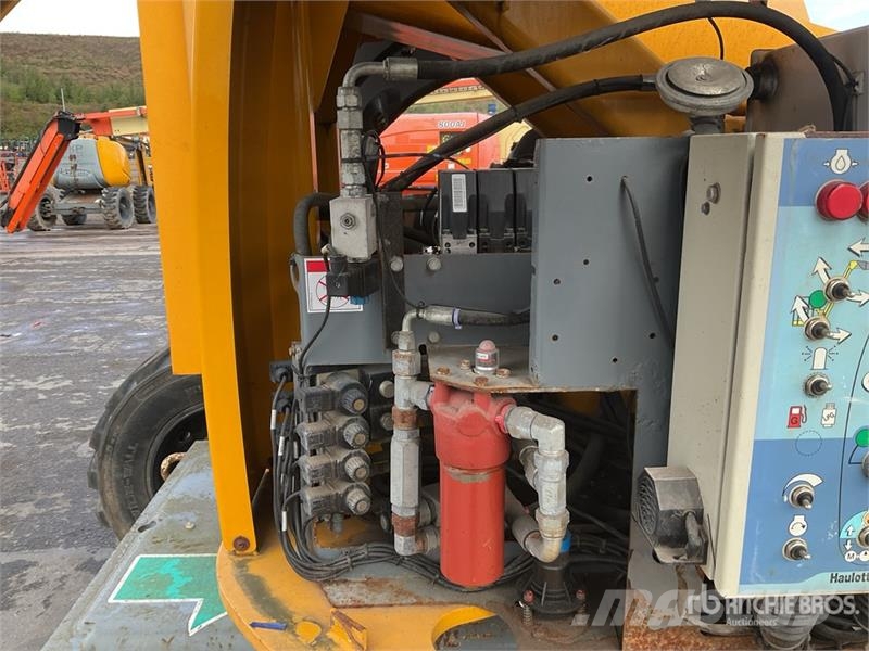 Haulotte HA260PX 4WD Diesel Articulating Boom Lift Articulated boom lifts