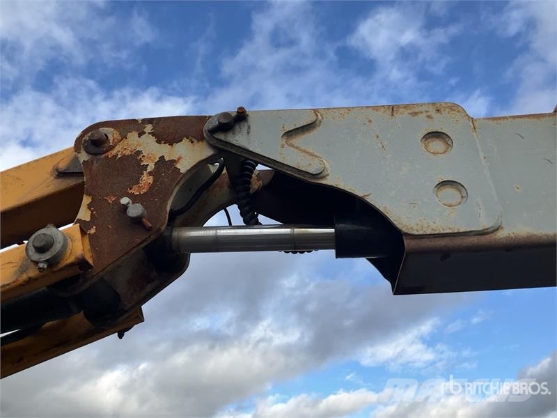 Haulotte HA260PX 4WD Diesel Articulating Boom Lift Articulated boom lifts