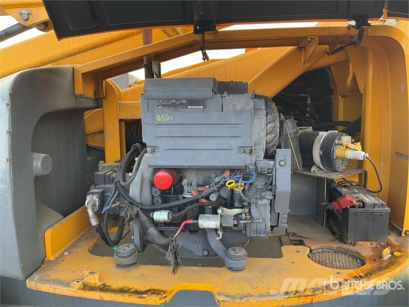 Haulotte HA260PX 4WD Diesel Articulating Boom Lift Articulated boom lifts