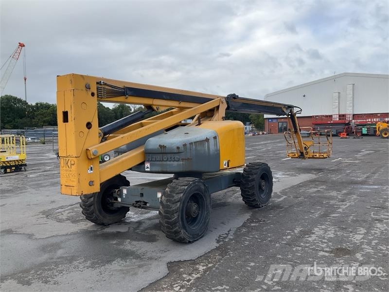 Haulotte HA260PX 4WD Diesel Articulating Boom Lift Articulated boom lifts