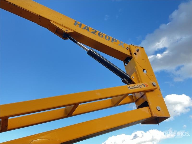 Haulotte HA260PX 4WD Diesel Articulating Boom Lift Knikarmhoogwerkers