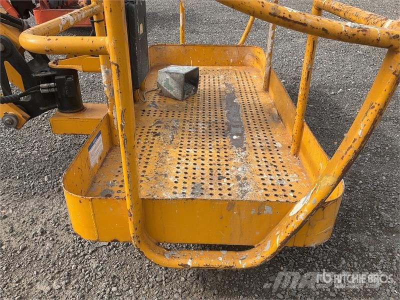 Haulotte HA260PX 4WD Diesel Articulating Boom Lift Articulated boom lifts