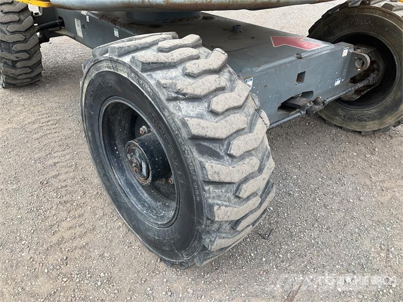 Haulotte HA260PX 4WD Diesel Articulating Boom Lift Gelenkteleskoparbeitsbühnen
