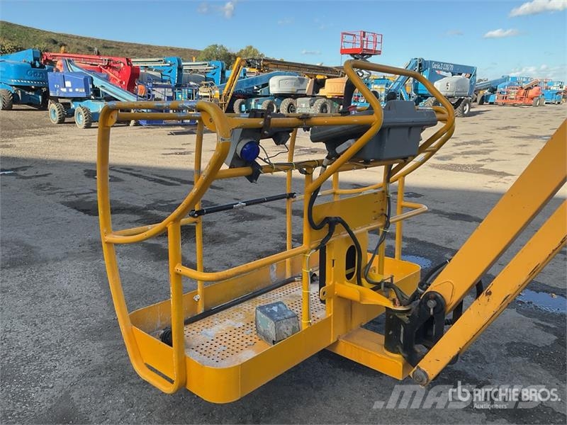 Haulotte HA260PX 4WD Diesel Articulating Boom Lift Knikarmhoogwerkers