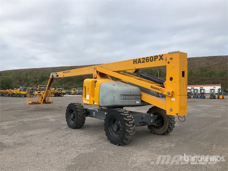Haulotte HA260PX 4WD Diesel Articulating Boom Lift Articulated boom lifts