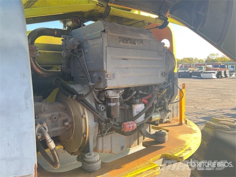 Haulotte HA260PX 4WD Diesel 4X4 Articulating Boom Lift Bomlifte med knækarm
