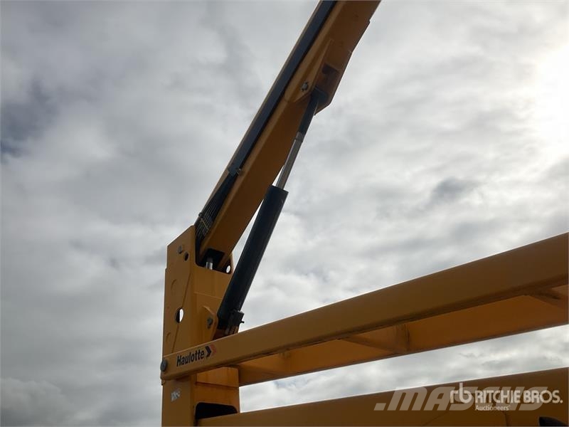 Haulotte HA260PX 4WD Diesel Articulating Boom Lift Articulated boom lifts