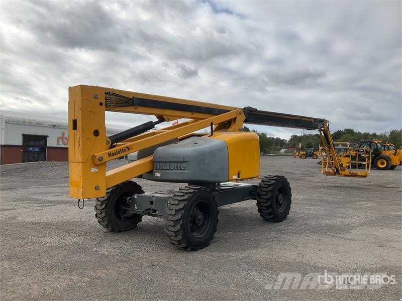Haulotte HA260PX 4WD Diesel Articulating Boom Lift Articulated boom lifts