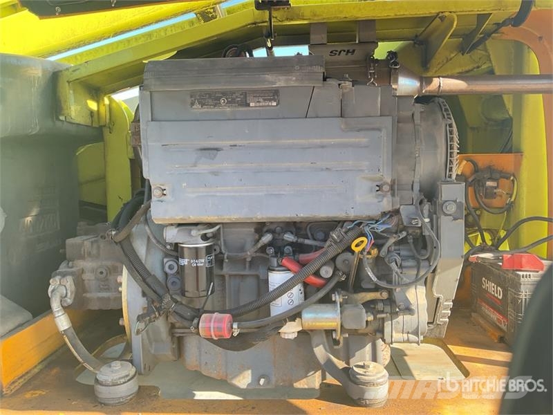 Haulotte HA260PX 4WD Diesel 4X4 Articulating Boom Lift Bomlifte med knækarm