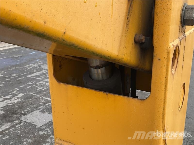 Haulotte HA260PX 4WD Diesel Articulating Boom Lift Articulated boom lifts