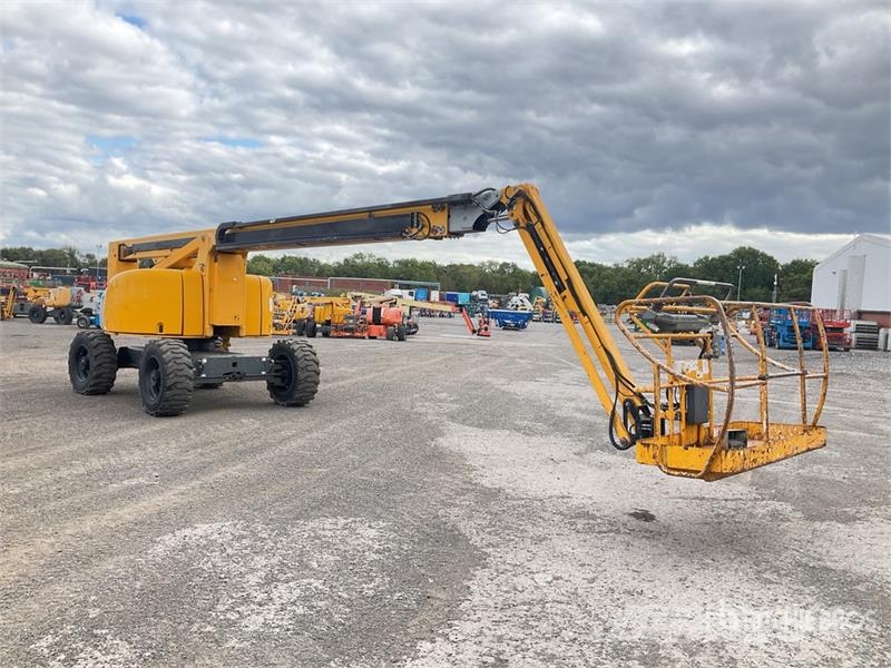 Haulotte HA260PX 4WD Diesel Articulating Boom Lift Gelenkteleskoparbeitsbühnen