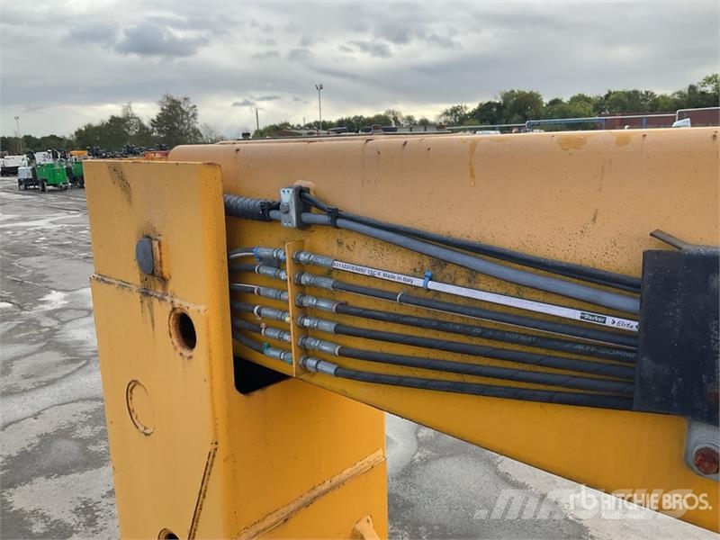 Haulotte HA260PX 4WD Diesel Articulating Boom Lift Articulated boom lifts