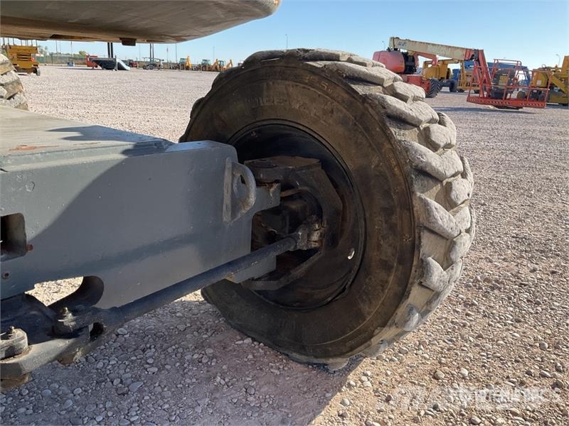 Haulotte HA26PX 4WD Diesel 26 mts Articulating Boom Lift Bomlifte med knækarm