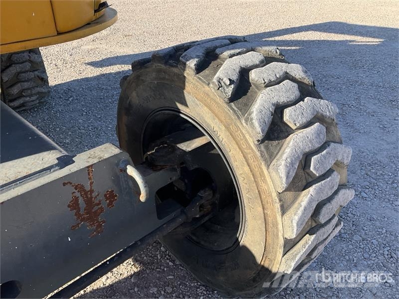 Haulotte HA26PX 4WD Diesel 26 mts Articulating Boom Lift Bomlifte med knækarm