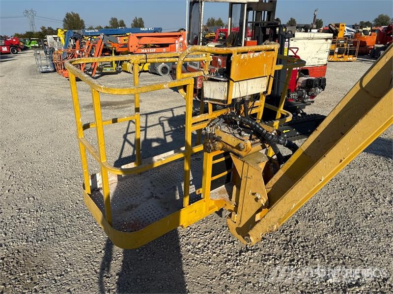 Haulotte HA26PX Articulating Boom Lift Karos emelők