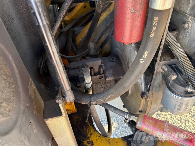 Haulotte HA26PX Articulating Boom Lift Karos emelők