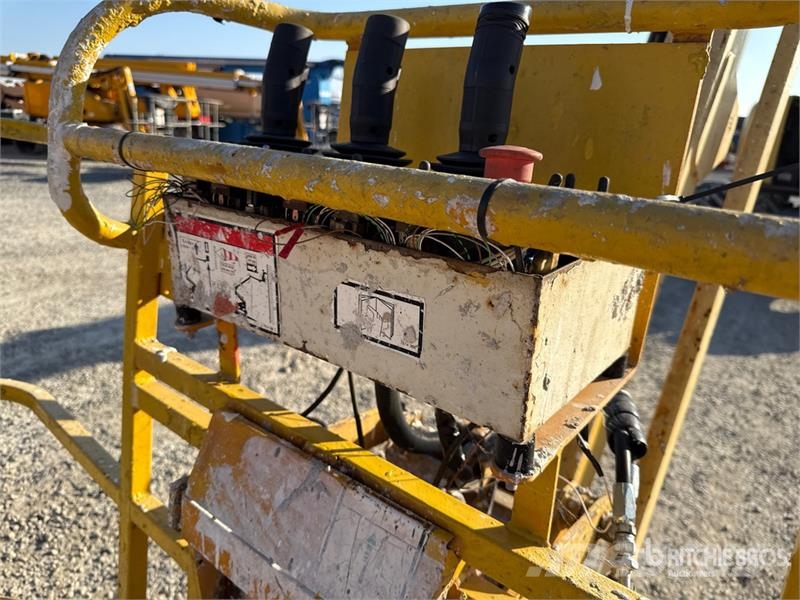 Haulotte HA26PX Articulating Boom Lift Karos emelők