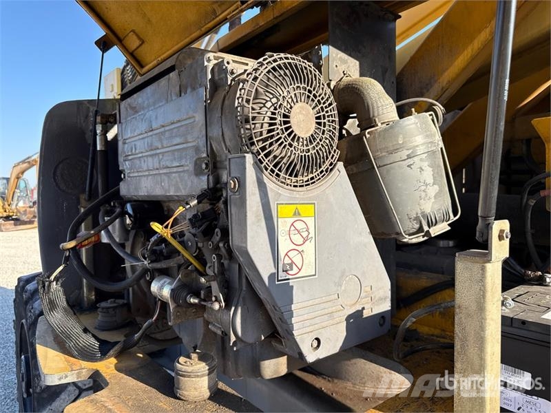 Haulotte HA26PX Articulating Boom Lift Karos emelők