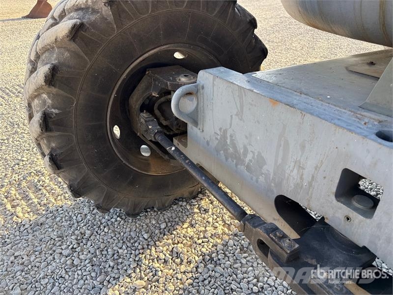 Haulotte HA26PX Articulating Boom Lift Karos emelők
