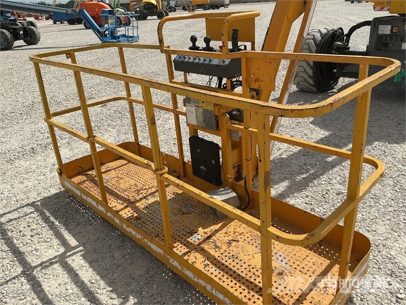 Haulotte HA32PX 4WD Diesel Articulating Boom Lift Knikarmhoogwerkers