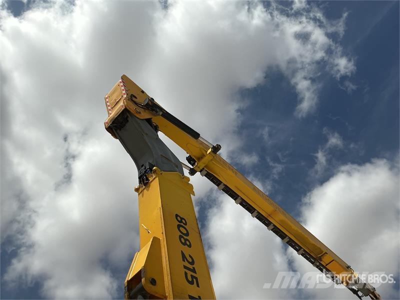 Haulotte HA32PX 4WD Diesel Articulating Boom Lift Knikarmhoogwerkers