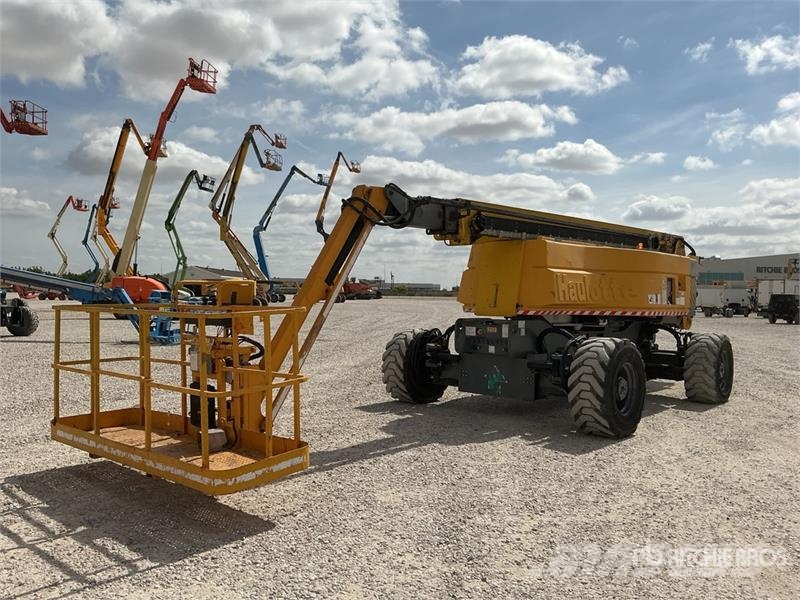 Haulotte HA32PX 4WD Diesel Articulating Boom Lift Knikarmhoogwerkers