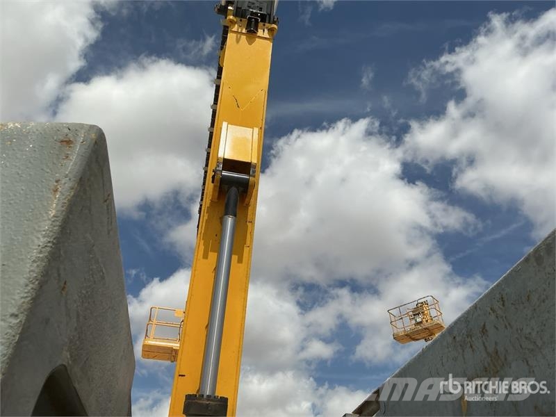 Haulotte HA32PX 4WD Diesel Articulating Boom Lift Knikarmhoogwerkers