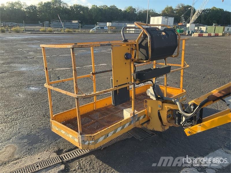 Haulotte HT23RT J 4WD Diesel Articulating Boom Lift Iseliikuvad poomtõstukid