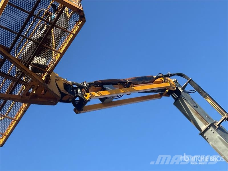 Haulotte HT23RT J 4WD Diesel Articulating Boom Lift Iseliikuvad poomtõstukid