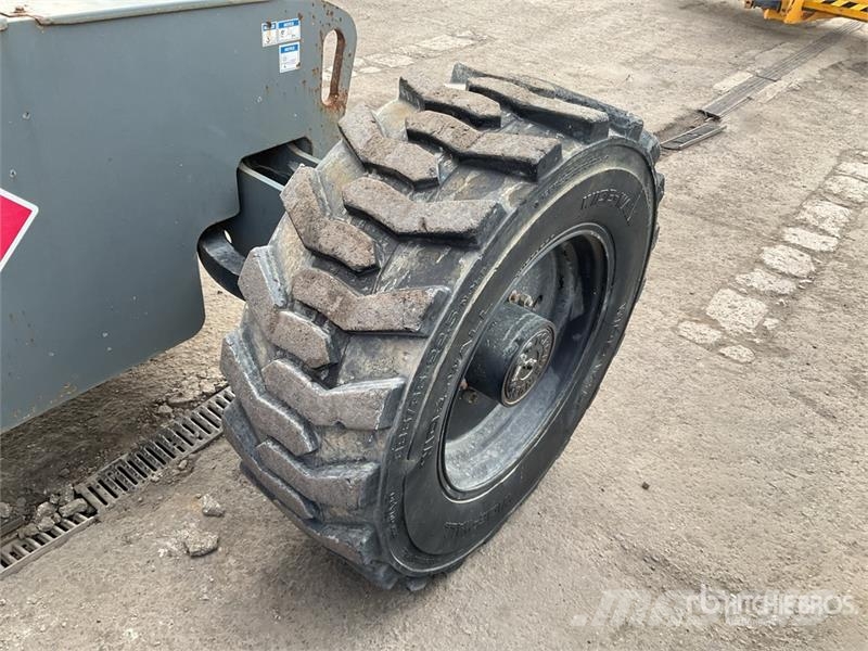 Haulotte HT23RTJ 4WD Diesel Telescopic Boom Lift Plataformas elevatórias telescópicas