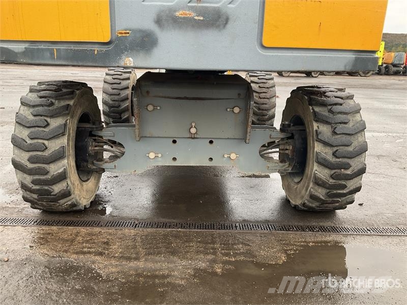Haulotte HT23RTJ 4WD Diesel Articulating Boom Lift Коленчатые подъемники
