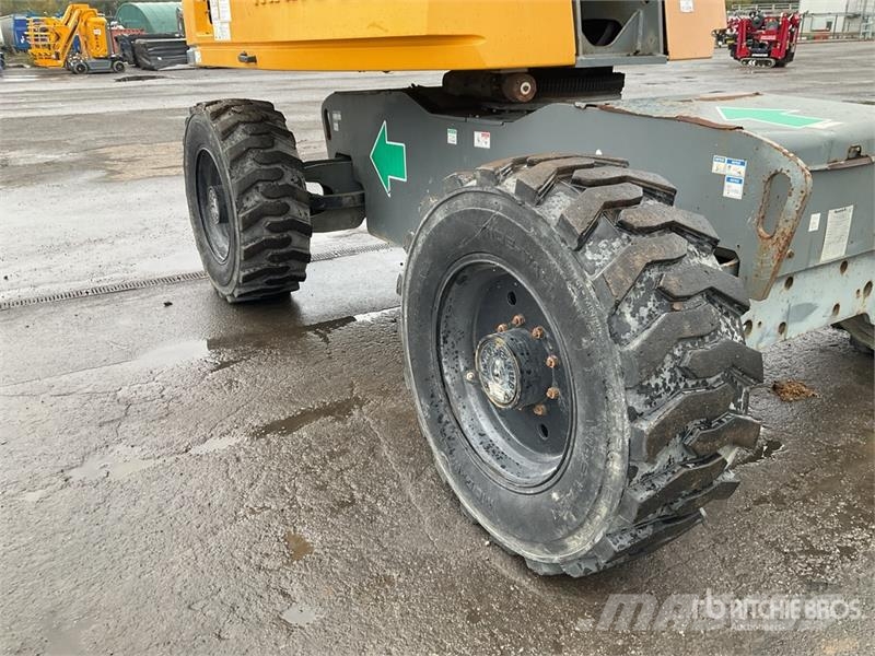 Haulotte HT23RTJ 4WD Diesel Articulating Boom Lift Коленчатые подъемники