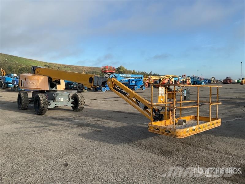 Haulotte HT23RTJ 4WD Diesel Articulating Boom Lift Articulated boom lifts