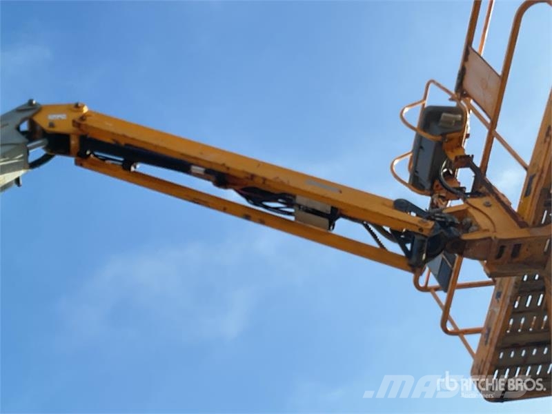 Haulotte HT23RTJ 4WD Diesel Articulating Boom Lift Articulated boom lifts