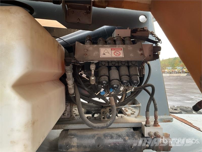 Haulotte HT23RTJ 4WD Diesel Articulating Boom Lift Коленчатые подъемники
