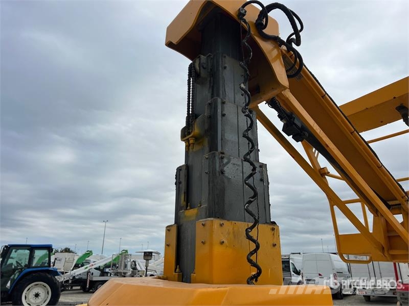 Haulotte Star 10 Vertical Mast Lift Vertikálne stĺpové výťahy