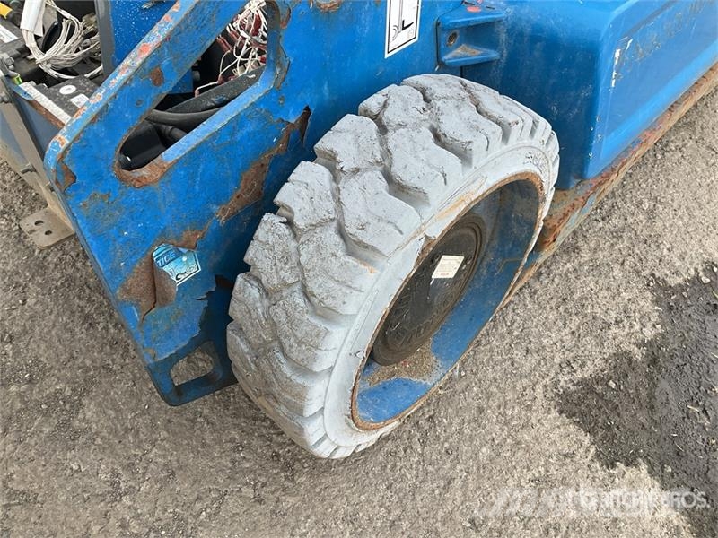 Haulotte Star10 2WD Electric Telescopic Boom Lift (Inoperab Teleskopske dvižne ploščadi