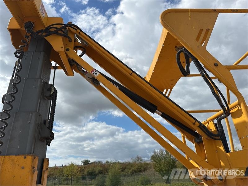 Haulotte STAR10 Nacelle A Mat Droit Vertical Mast Lift 인원/화물 앨리베이터