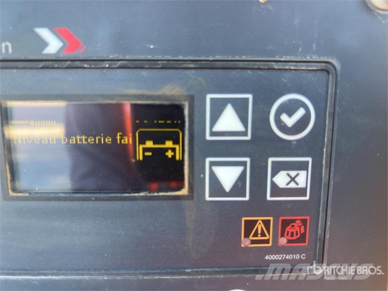 Haulotte STAR10 Nacelle A Mat Droit Vertical Vertical Mast Vertikalna dvigala