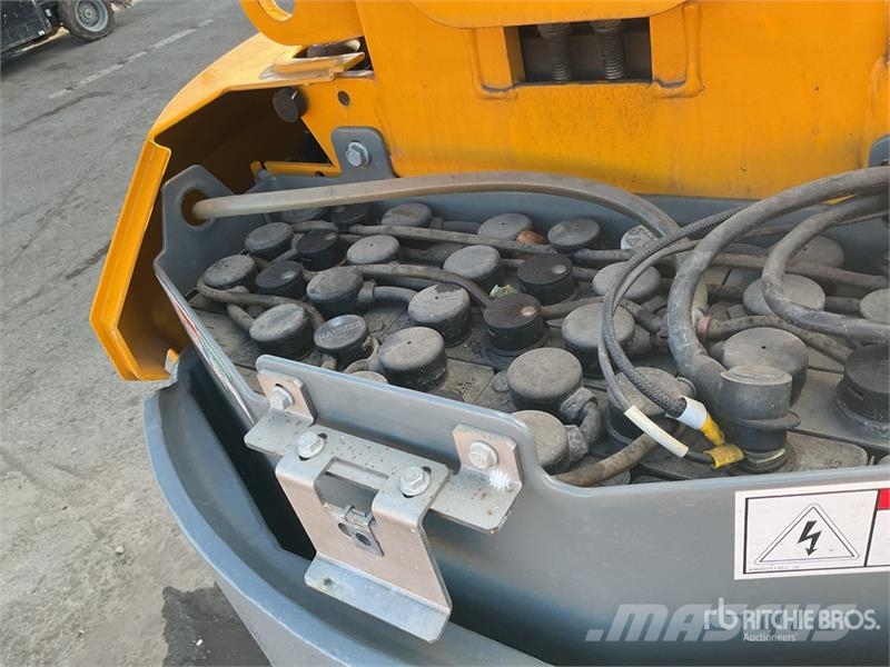 Haulotte Star10 Vertical Mast Lift 垂直昇降型リフト